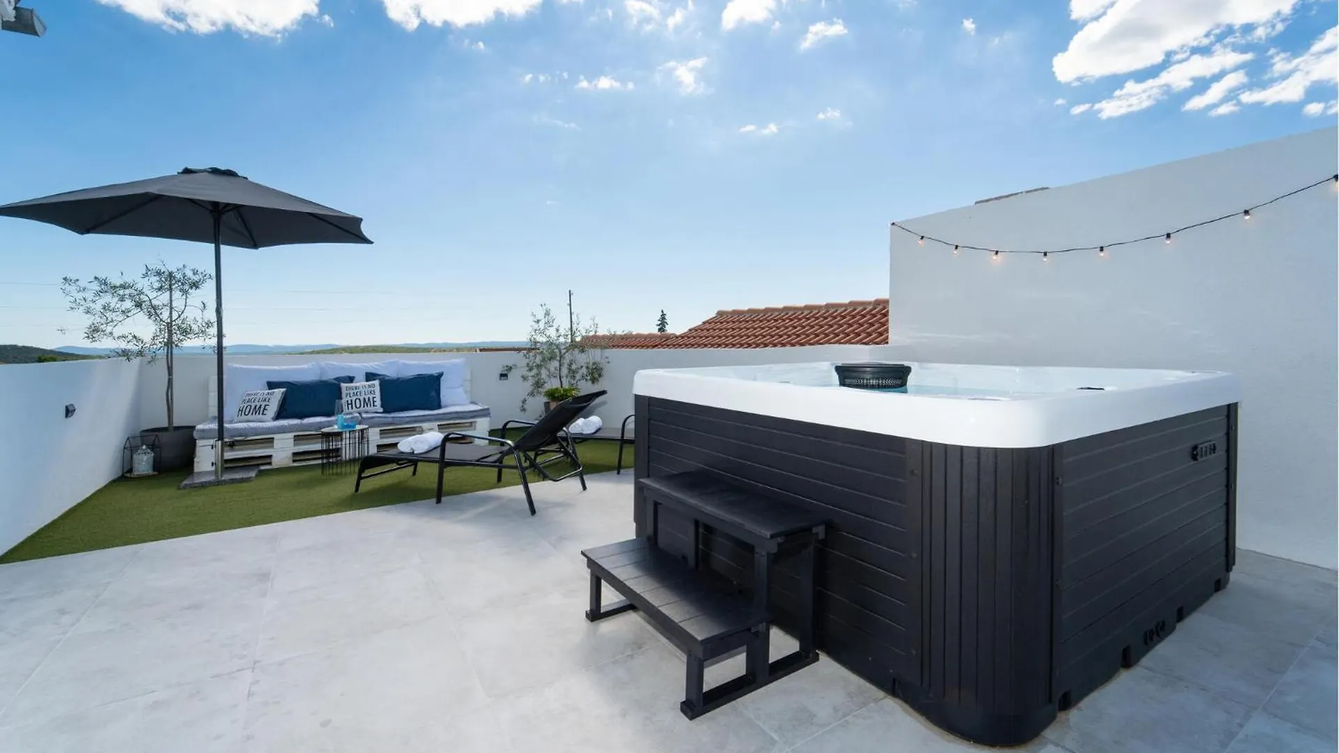 בית נופש 4 Bedroom Awesome Home In Polaca